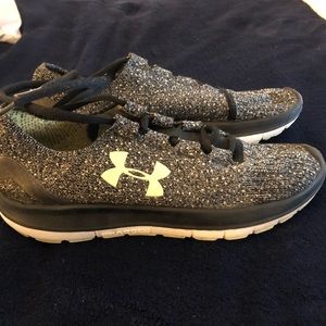 Under Armour Sneakers